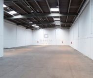 Depósito com 802m², 5 vagas no bairro Sarandi em Porto Alegre