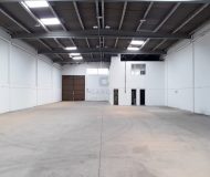 Depósito com 802m², 5 vagas no bairro Sarandi em Porto Alegre