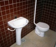 Depósito com 802m², 5 vagas no bairro Sarandi em Porto Alegre