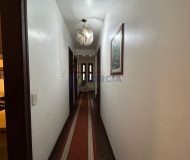Casa com 350m², 4 dormitórios, 1 suíte, 2 vagas no bairro Jardim Planalto em Porto Alegre