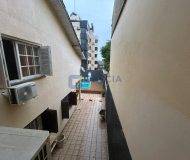 Casa com 350m², 4 dormitórios, 1 suíte, 2 vagas no bairro Jardim Planalto em Porto Alegre