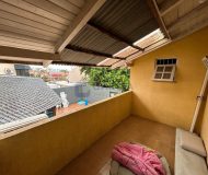 Casa com 350m², 4 dormitórios, 1 suíte, 2 vagas no bairro Jardim Planalto em Porto Alegre