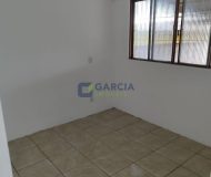 Casa com 40m², 3 dormitórios, 2 vagas no bairro Rubem Berta em Porto Alegre