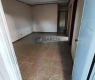 Casa com 40m², 3 dormitórios, 2 vagas no bairro Rubem Berta em Porto Alegre