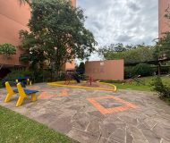 Apartamento com 58m², 2 dormitórios, 1 vaga no bairro Jardim Carvalho em Porto Alegre
