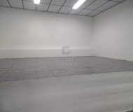 Prédio com 532m² no bairro Jardim Itu Sabará em Porto Alegre