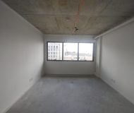 Sala Comercial com 33m² no bairro Passo da Areia em Porto Alegre