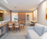 Apartamento com 61m², 2 dormitórios, 1 suíte, 1 vaga no bairro Vila Ipiranga em Porto Alegre