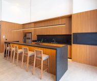 Apartamento com 61m², 2 dormitórios, 1 suíte, 1 vaga no bairro Vila Ipiranga em Porto Alegre