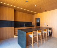 Apartamento com 61m², 2 dormitórios, 1 suíte, 1 vaga no bairro Vila Ipiranga em Porto Alegre