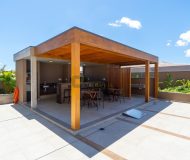 Apartamento com 61m², 2 dormitórios, 1 suíte, 1 vaga no bairro Vila Ipiranga em Porto Alegre