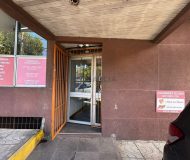 Sala Comercial com 130m², 2 vagas no bairro Jardim Carvalho em Porto Alegre