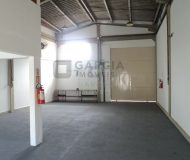 Depósito com 180m² no bairro Sarandi em Porto Alegre