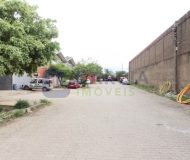 Depósito com 750m², 4 vagas no bairro Navegantes em Porto Alegre