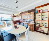 Apartamento com 120m², 3 dormitórios, 1 suíte, 2 vagas no bairro Jardim Europa em Porto Alegre