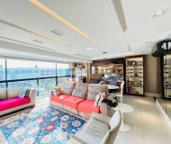 Apartamento com 120m², 3 dormitórios, 1 suíte, 2 vagas no bairro Jardim Europa em Porto Alegre