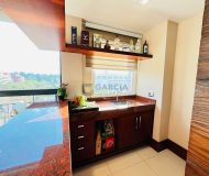 Apartamento com 120m², 3 dormitórios, 1 suíte, 2 vagas no bairro Jardim Europa em Porto Alegre