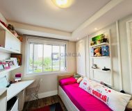 Apartamento com 120m², 3 dormitórios, 1 suíte, 2 vagas no bairro Jardim Europa em Porto Alegre