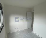 Apartamento com 82m², 3 dormitórios, 1 suíte, 2 vagas no bairro Petrópolis em Porto Alegre
