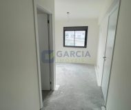 Apartamento com 82m², 3 dormitórios, 1 suíte, 2 vagas no bairro Petrópolis em Porto Alegre