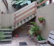 Casa com 230m², 3 dormitórios, 1 suíte, 2 vagas no bairro Jardim Barão do Cahy em Porto Alegre