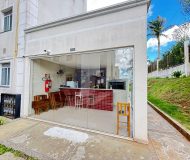 Apartamento, 2 dormitórios, 1 vaga no bairro Jardim Leopoldina em Porto Alegre