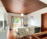 Casa com 265m², 4 dormitórios, 1 suíte, 2 vagas no bairro Sarandi em Porto Alegre