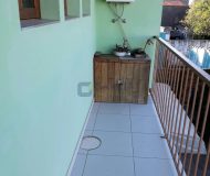 Casa com 265m², 4 dormitórios, 1 suíte, 2 vagas no bairro Sarandi em Porto Alegre