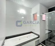 Casa com 265m², 4 dormitórios, 1 suíte, 2 vagas no bairro Sarandi em Porto Alegre