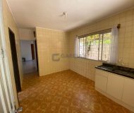 Casa com 70m², 3 dormitórios, 2 vagas no bairro Jardim Sabará em Porto Alegre