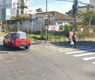Terreno com 253m² no bairro Passo da Areia em Porto Alegre