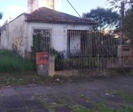 Terreno com 253m² no bairro Passo da Areia em Porto Alegre