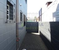 Depósito com 200m², 3 vagas no bairro Sarandi em Porto Alegre