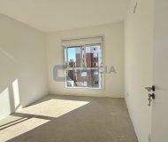 Apartamento com 63m², 2 dormitórios, 1 suíte, 2 vagas no bairro Cristo Redentor em Porto Alegre