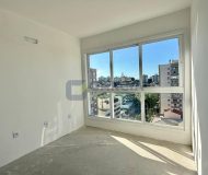 Apartamento com 63m², 2 dormitórios, 1 suíte, 2 vagas no bairro Cristo Redentor em Porto Alegre