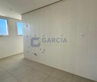 Apartamento com 63m², 2 dormitórios, 1 suíte, 2 vagas no bairro Cristo Redentor em Porto Alegre