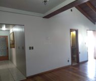 Casa com 249m², 3 dormitórios, 1 suíte, 4 vagas no bairro Nonoai em Porto Alegre