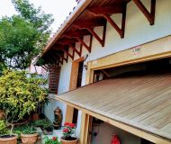 Casa com 249m², 3 dormitórios, 1 suíte, 4 vagas no bairro Nonoai em Porto Alegre