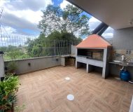 Casa com 394m², 4 dormitórios, 2 suítes, 4 vagas no bairro Jardim Itu em Porto Alegre