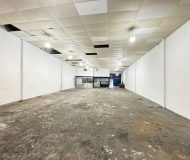 Loja com 380m² no bairro Passo da Areia em Porto Alegre