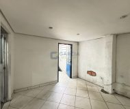 Loja com 380m² no bairro Passo da Areia em Porto Alegre