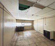 Loja com 380m² no bairro Passo da Areia em Porto Alegre