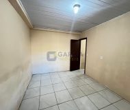 Casa com 60m², 2 dormitórios, 3 vagas no bairro Sarandi em Porto Alegre