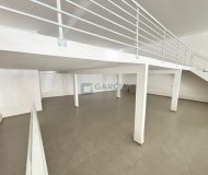 Loja com 403m², 5 vagas no bairro São Sebastião em Porto Alegre