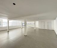 Loja com 403m², 5 vagas no bairro São Sebastião em Porto Alegre