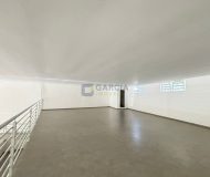 Loja com 403m², 5 vagas no bairro São Sebastião em Porto Alegre