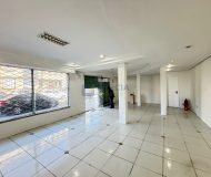 Loja com 61m² no bairro São João em Porto Alegre