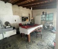 Casa com 300m², 3 dormitórios, 1 suíte, 3 vagas no bairro Jardim Itu Sabará em Porto Alegre