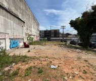 Terreno com 359m² no bairro Passo da Areia em Porto Alegre