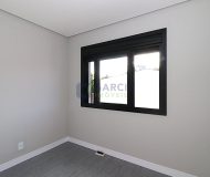 Casa com 132m², 3 dormitórios, 1 suíte, 1 vaga no bairro São Sebastião em Porto Alegre